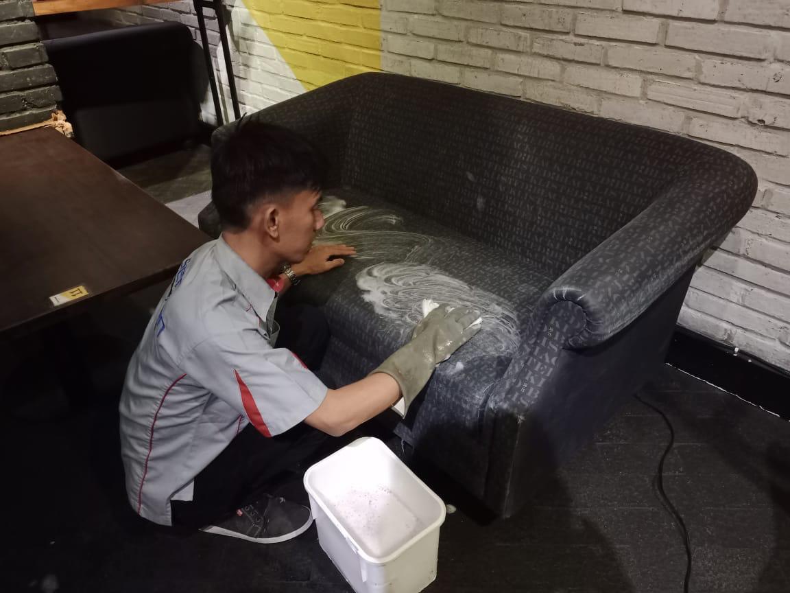 Jasa Cuci Sofa di Pangkalan Jati Cinere Depok