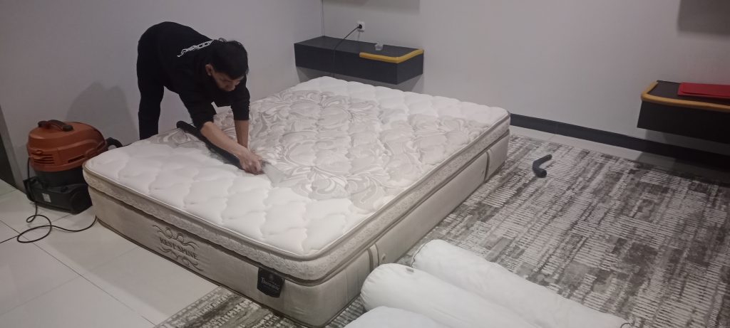 Jasa Cuci Springbed di Limo Depok