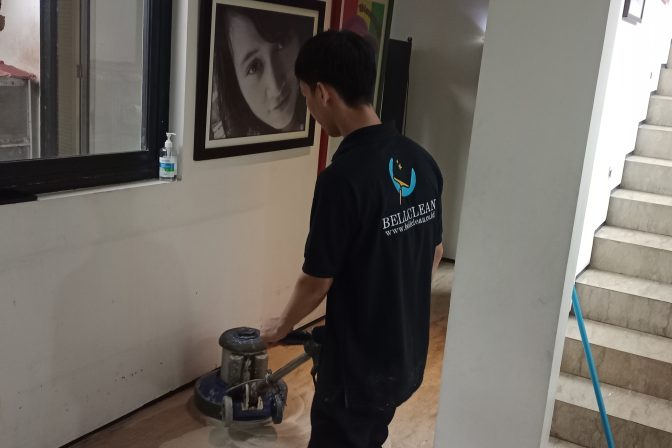 Jasa Poles Lantai Marmer di Jakarta Timur – Solusi Lantai Mengkilap, Bersih, dan Elegan